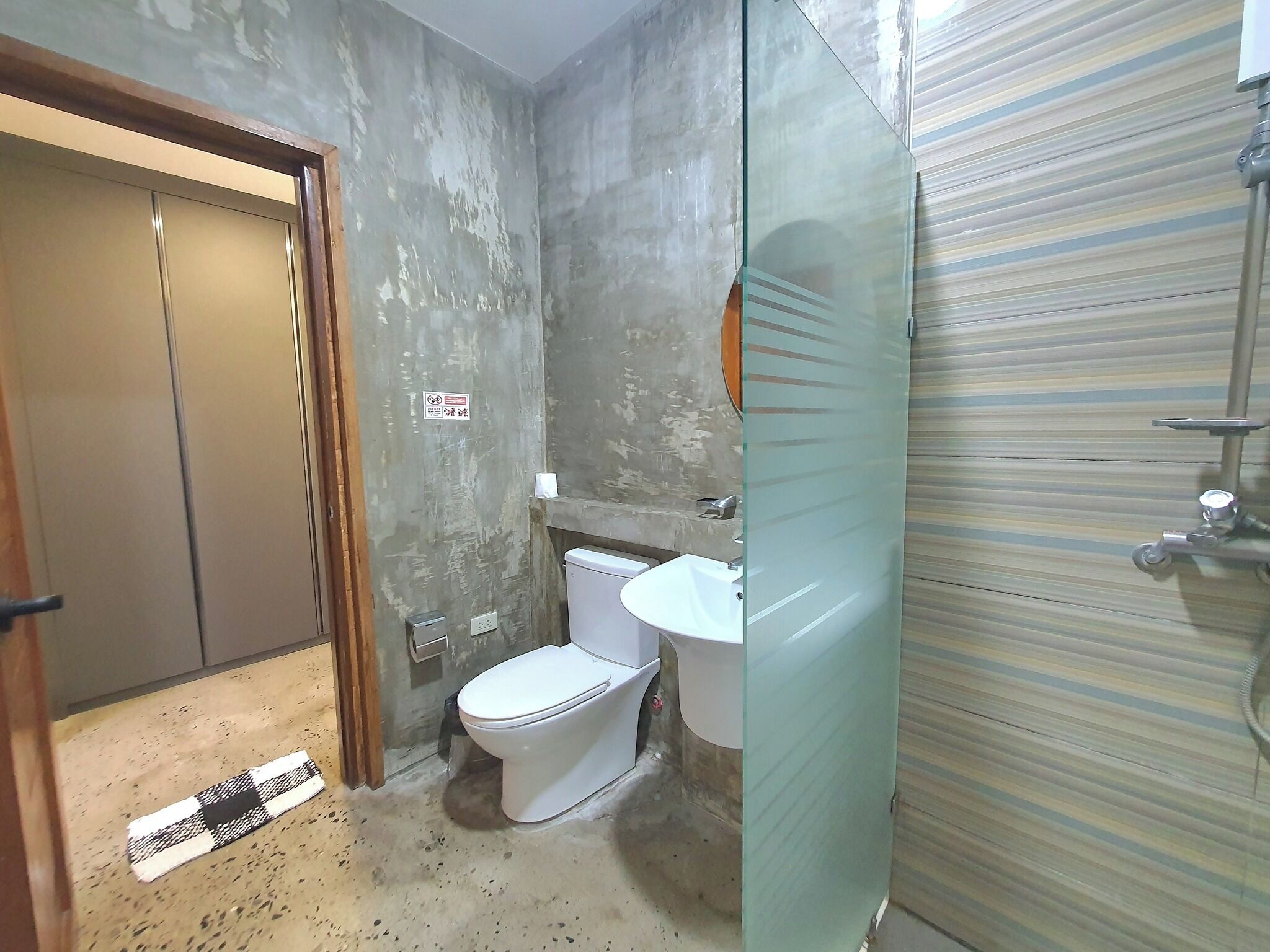 Exclusive Villa, Balcony | Bathroom | Shower, hair dryer, bidet, towels