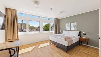 Queen Room | Con stile personalizzato, con arredamento individuale, una scrivania