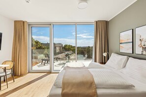 Queen Room with Terrace