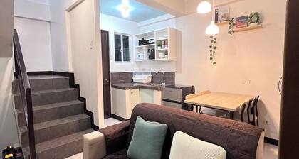 Ideal for Long Stay 2 Bedrooms, 2-Storey Unit w/ Complete Amenities & Accesible