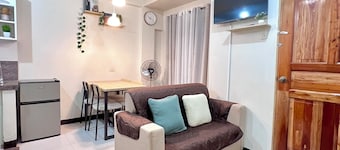 Ideal for Long Stay 2 Bedrooms, 2-Storey Unit w/ Complete Amenities & Accesible