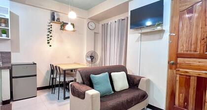 Ideal for Long Stay 2 Bedrooms, 2-Storey Unit w/ Complete Amenities & Accesible