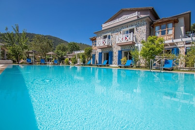 Kaya Amari Hotel