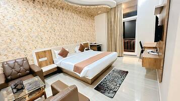 Deluxe Room | Free WiFi