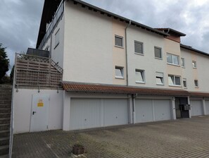 Exterior - Rhein Neckar Living Neuhofen - Free WiFi & Parking (Neuhofen)