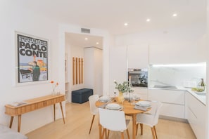 Apartment (1 Bedroom) | Private kitchen