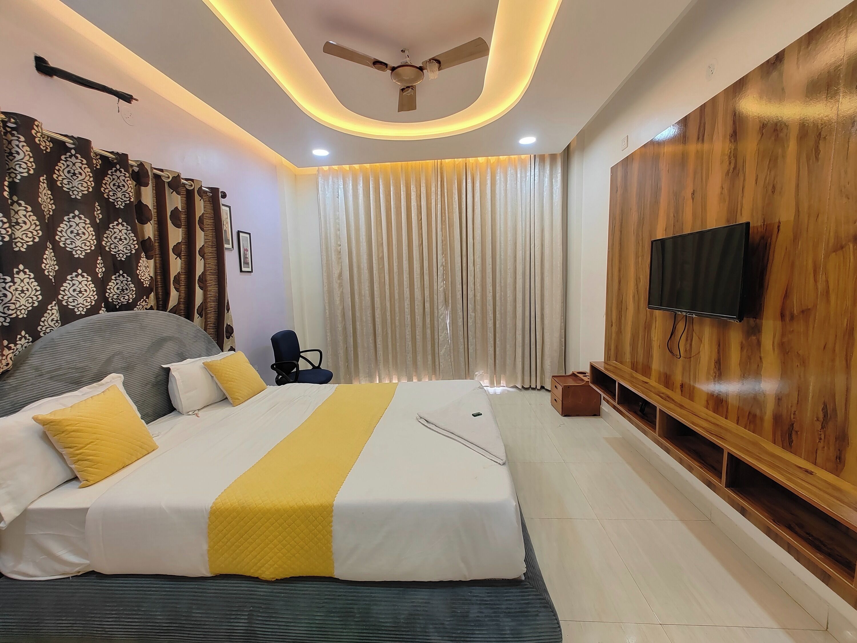 غرفة كلاسيكية | مكتب وواي فاي مجانًا وملاءات أسرّة