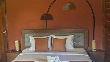 Room, 1 Bedroom | Desk, free WiFi