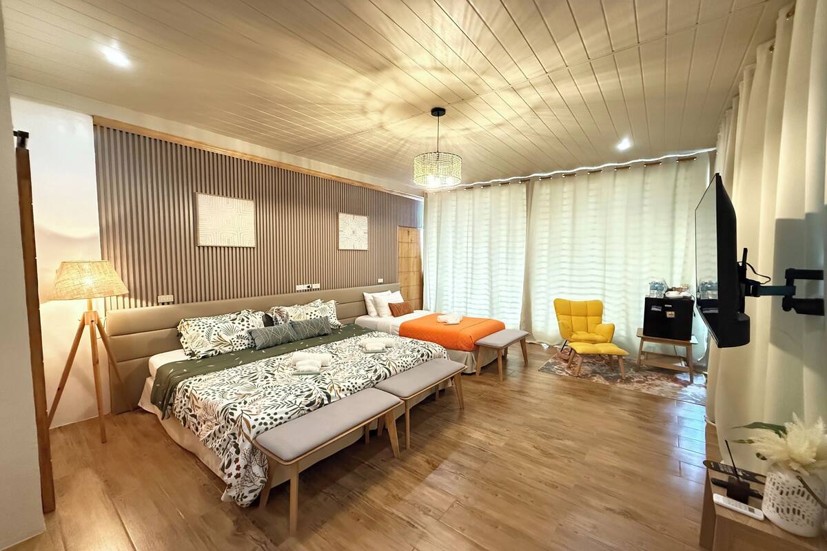 Suite familiare | Una scrivania, Wi-Fi gratuito, lenzuola