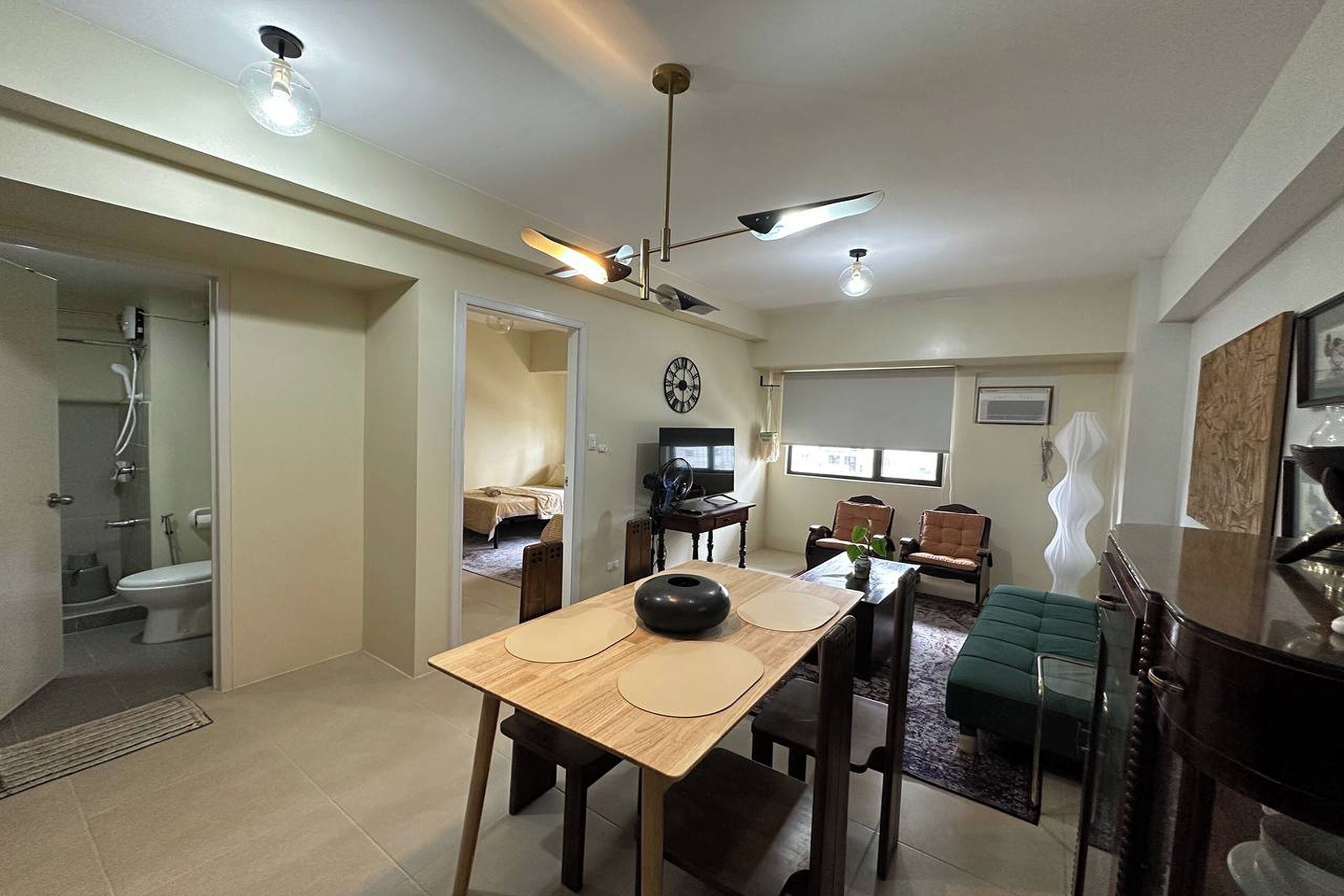 Lägenhet - 1 sovrum | Skrivbord, arbetsyta för laptop, mörkläggningsgardiner och gratis wi-fi