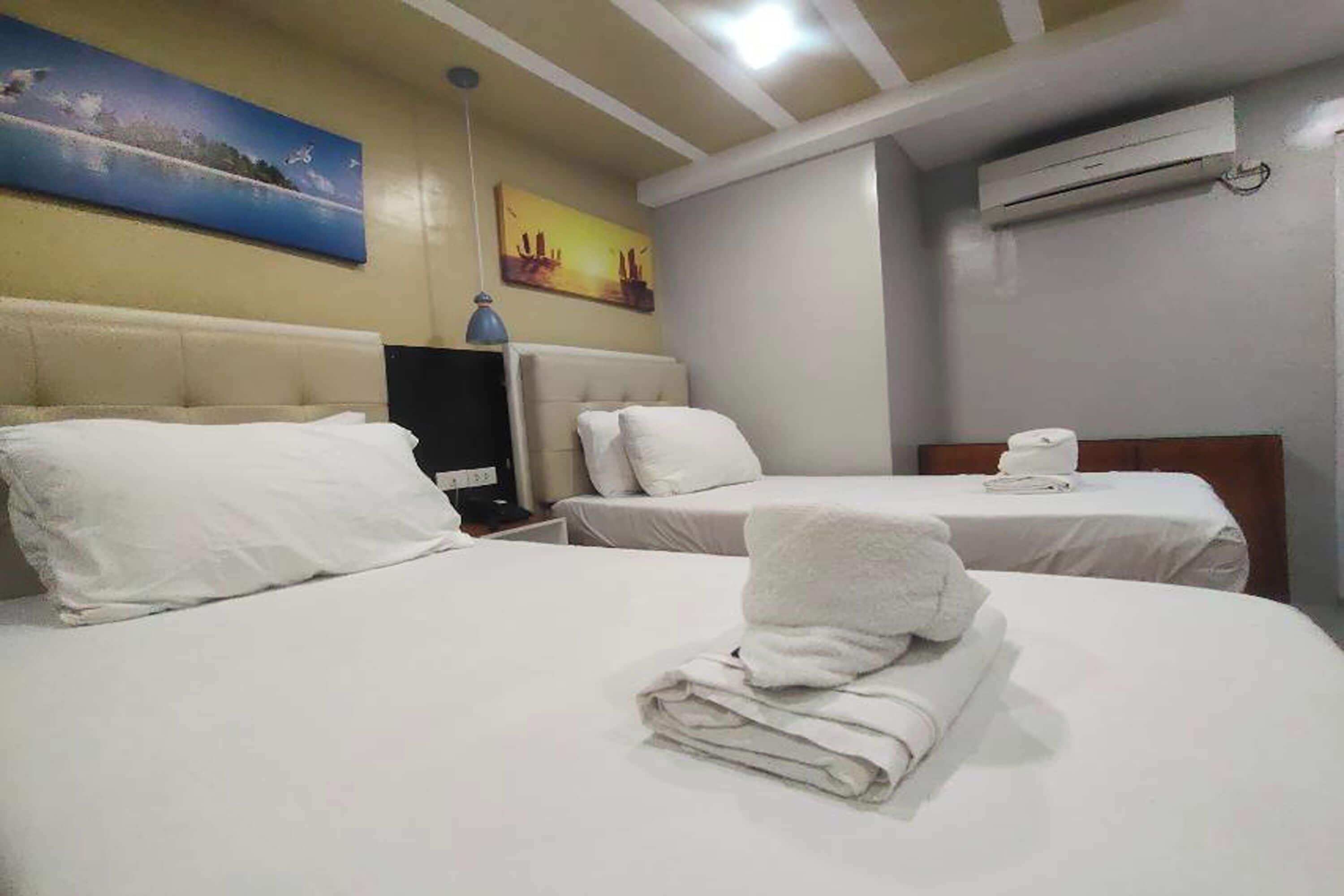 Chambre supérieure double | Bureau, accès au Wi-Fi (inclus), literie fournie