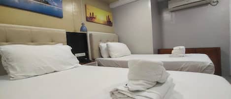 Superior Double Room | Desk, free WiFi, bed sheets