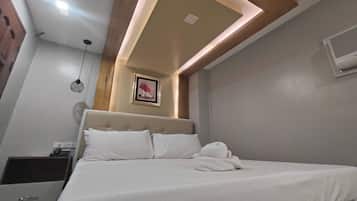 Premium Room | Desk, free WiFi, bed sheets