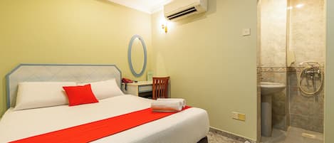 Standard Double Room | Desk, iron/ironing board, free WiFi, bed sheets