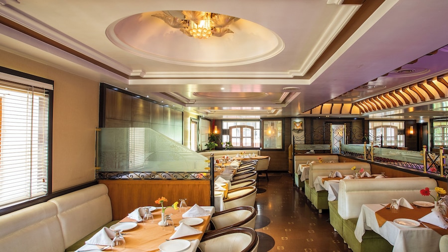Hotel Dwaraka Residency