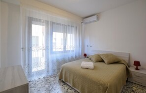 2 dormitoris, planxa i posts de planxar i wifi gratuïta 