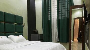 Executive Single Room | Egyptian cotton sheets, premium bedding, down comforters