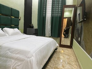 Egyptian cotton sheets, premium bedding, down duvets, Tempur-Pedic beds