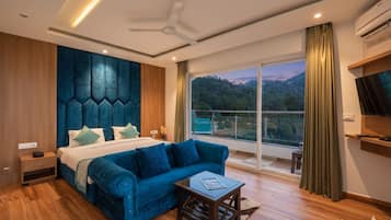 Luxury Room, Balcony, Mountain View | Desk, laptop workspace, iron/ironing board, free WiFi