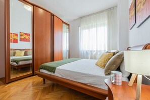 2 camere, ferro/asse da stiro, Wi-Fi gratuito, lenzuola