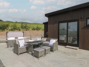 Outdoor dining - Rydlan (Borth)