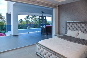 12 間睡房、熨斗/熨衫板、上網、床單