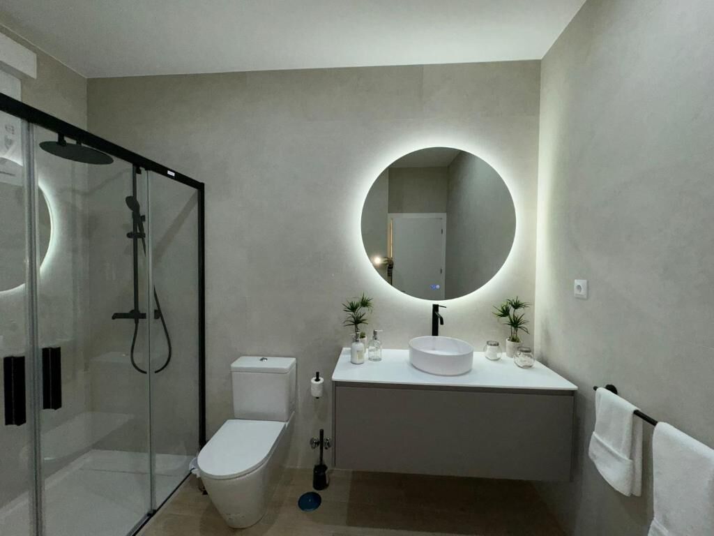 Superior Apartment | Bathroom