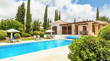 Villa (3 Bedrooms) | Exterior