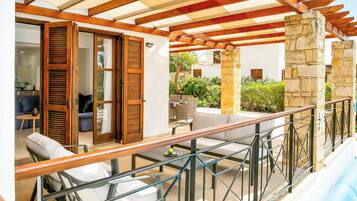 Villa (3 Bedrooms) | Exterior