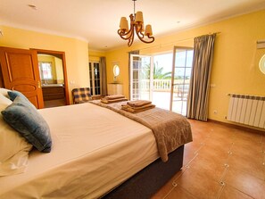 4 多间卧室、熨斗/熨衣板、免费 WiFi、床单