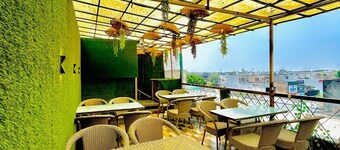 Tremendous and Luxury hotel with AC in Yamuna Nagar - 8 bedrooms available