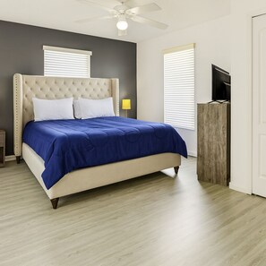 4 bedrooms, in-room safe, iron/ironing board, travel cot