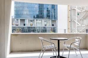 Apartment | Internet - w Glistening 1BR w Balcony in Cdmx (Mexico City)