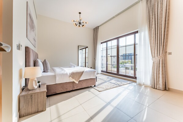 5 bedrooms, in-room safe, iron/ironing board, free WiFi