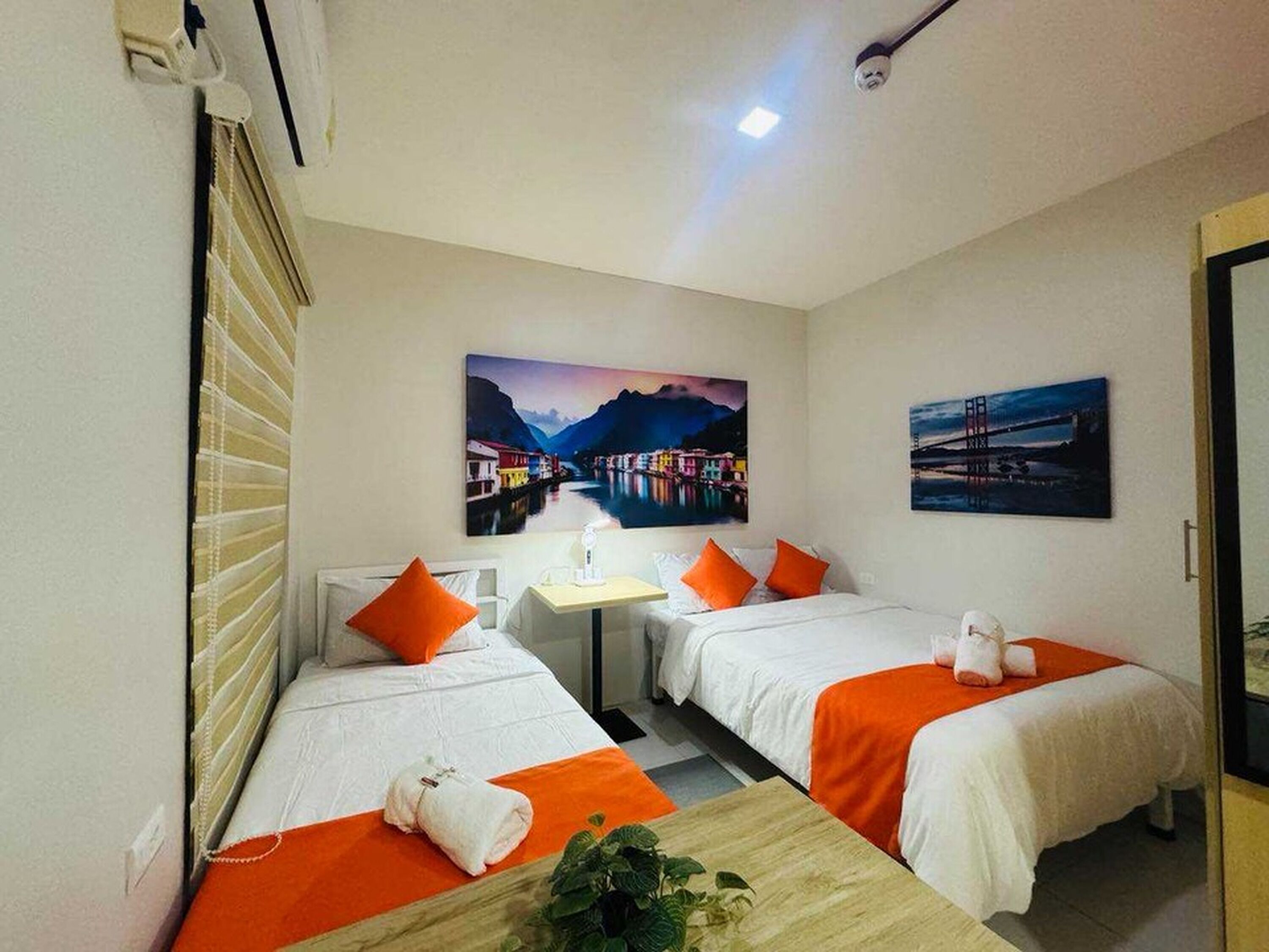 Desk, free WiFi, bed sheets