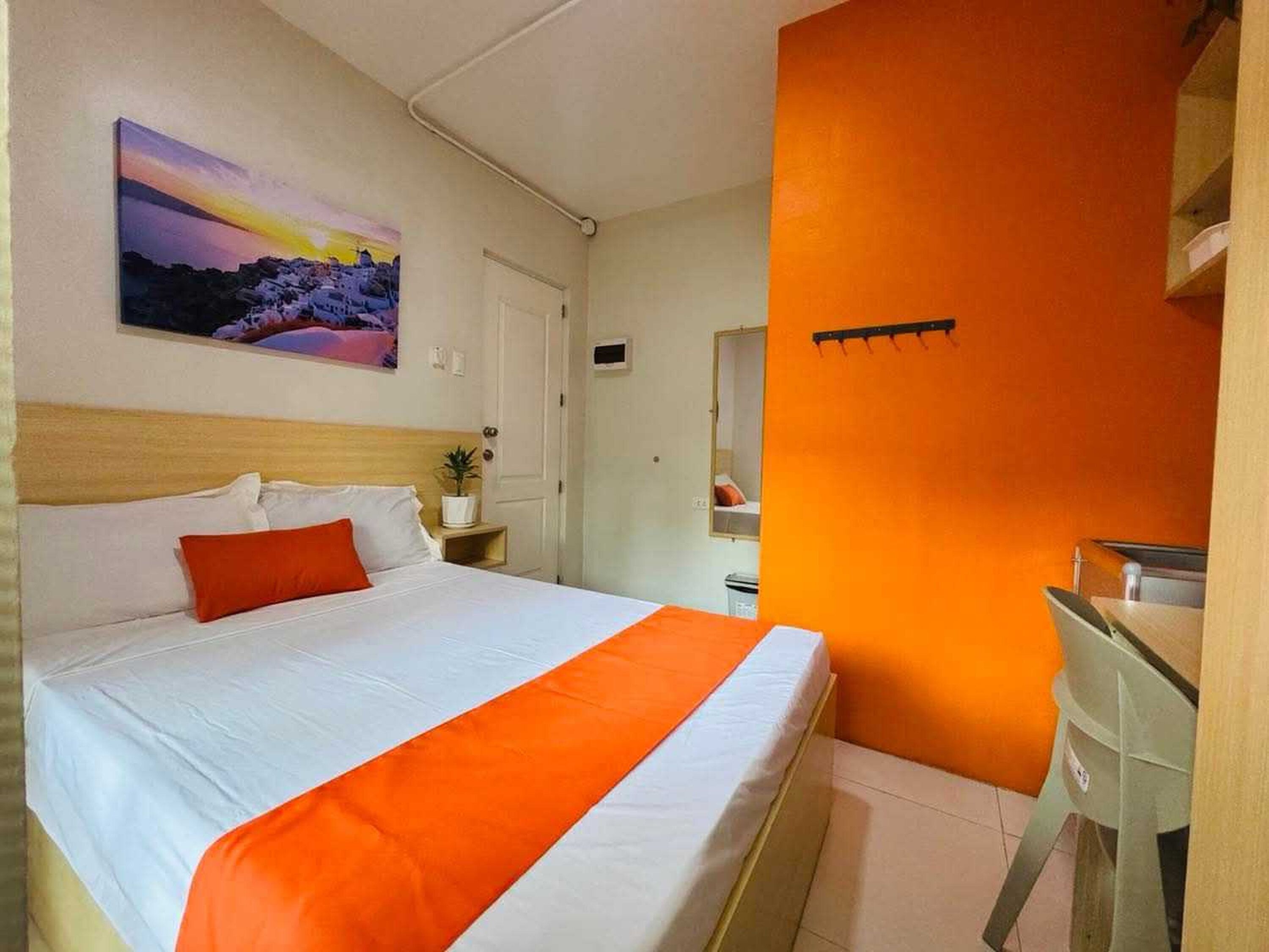 Desk, free WiFi, bed sheets