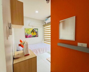 Habitación individual estándar | Escritorio, wifi gratis, ropa de cama