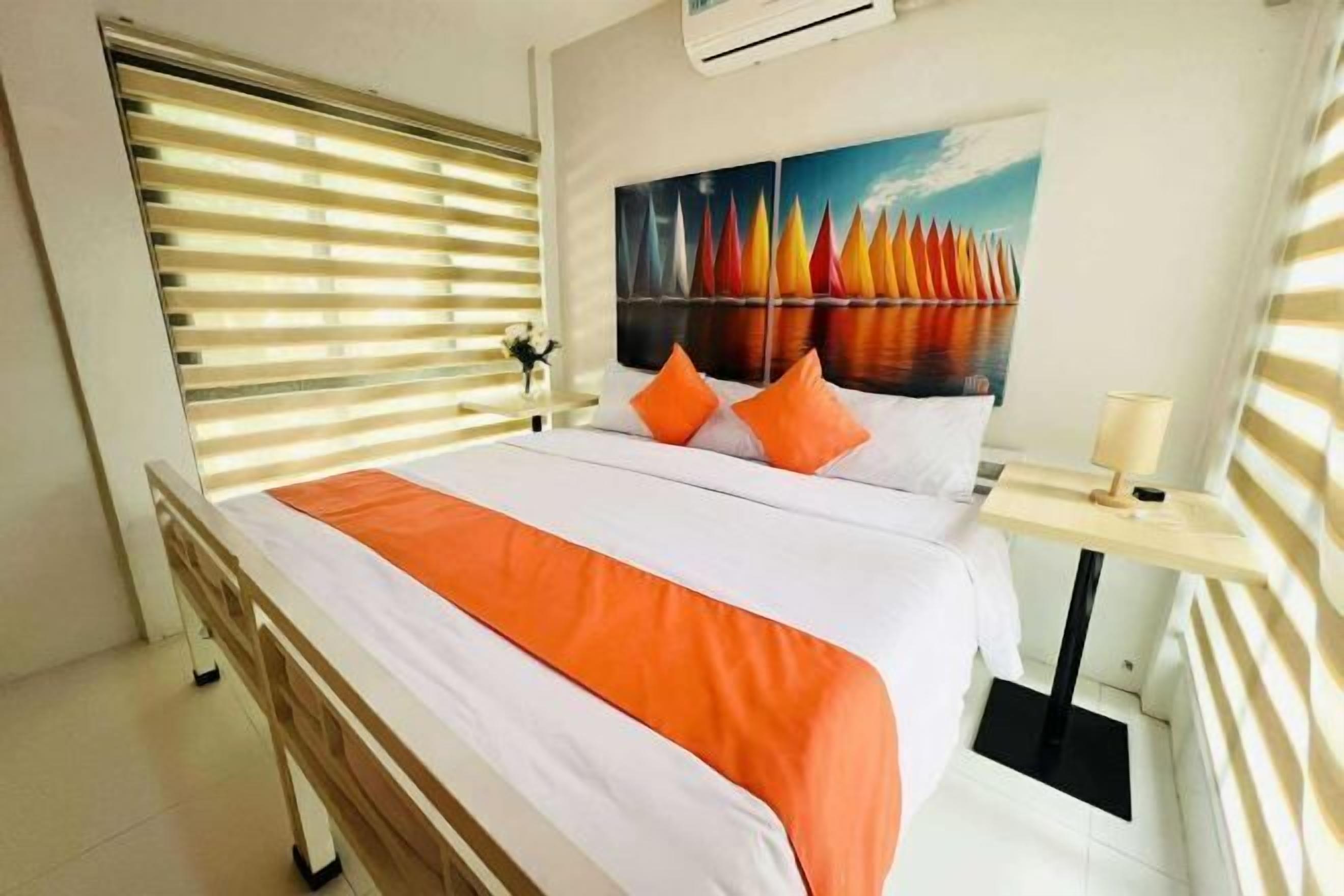 Bureau, Wi-Fi gratuit, draps fournis