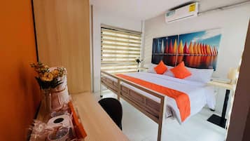 Desk, free WiFi, bed sheets