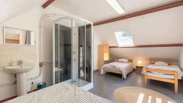 4 habitaciones, wifi y ropa de cama