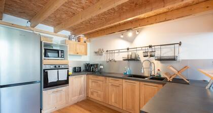 Maison de Vacances 'Confortable 14 Voyageurs' avec Wi-Fi