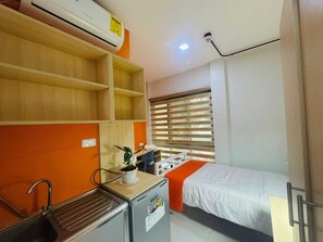 Desk, free WiFi, bed sheets - OYO 1158 Kegama Residences 2 (Dasmariñas)