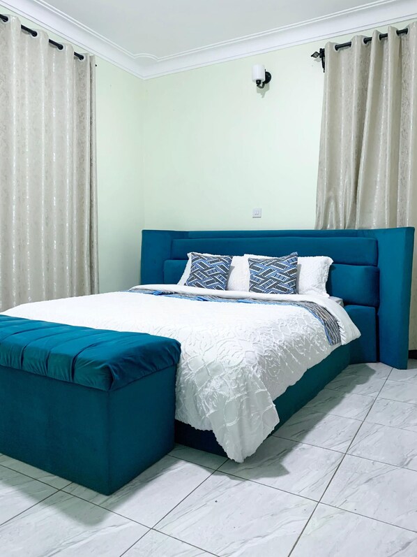 3 Schlafzimmer, Bügeleisen/Bügelbrett, WLAN, Bettwäsche