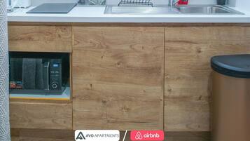 Fridge, microwave, stovetop, toaster