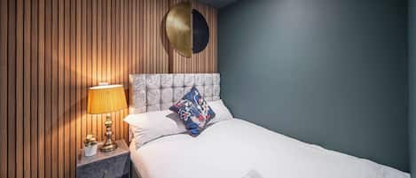 1 quarto, ferros/tábuas de passar roupa, Wi-Fi, roupa de cama