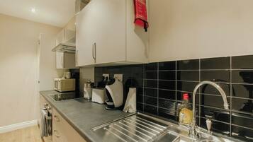 Fridge, microwave, stovetop