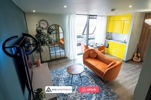 Smart TV - Cosy Designer Studio Apartment – APT 4 (South Yorkshire)