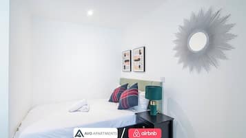 1 bedroom, iron/ironing board, travel crib, WiFi