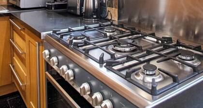 2 bedroom lux house in Sheffield