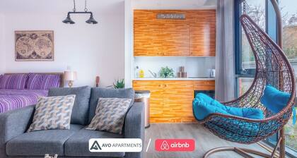 Creative Studio With Rustic Charm – APT 22